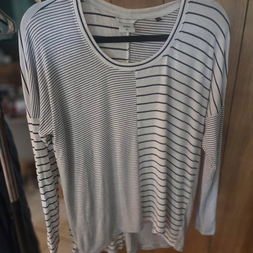 Gracia Black and White Striped Women's Top